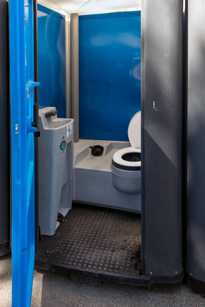 Best Construction site porta potty rental  in Somers, WI